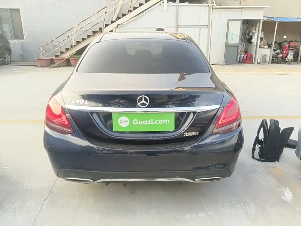 Mercedes-Benz C-Class — миниатюра 6