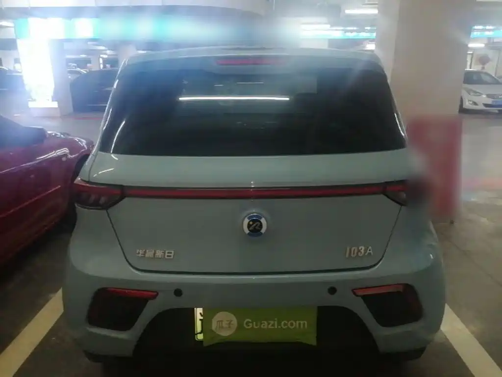 Xinri 华晨新日i03A — миниатюра 6