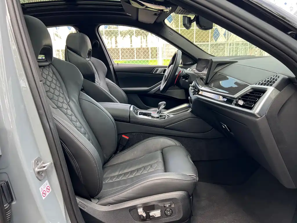 BMW X6 M — миниатюра 12