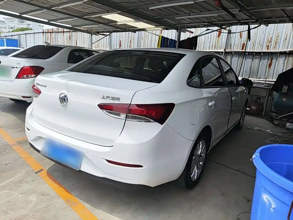 Buick Excelle — миниатюра 7