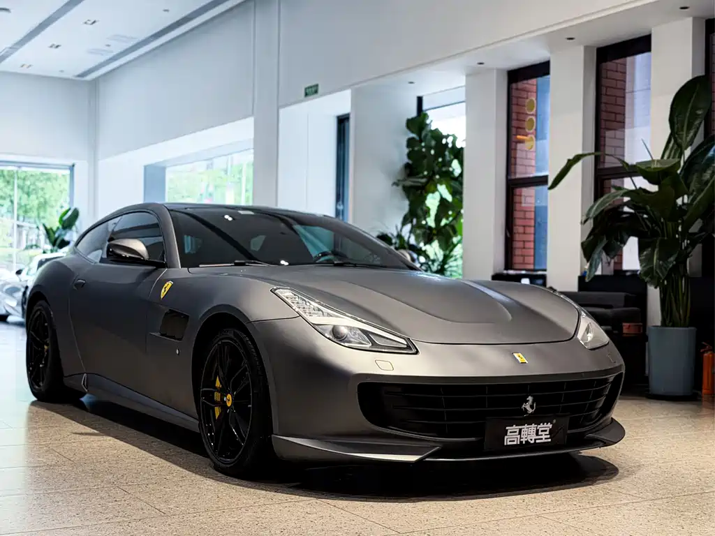 Ferrari GTC4Lusso — миниатюра 20