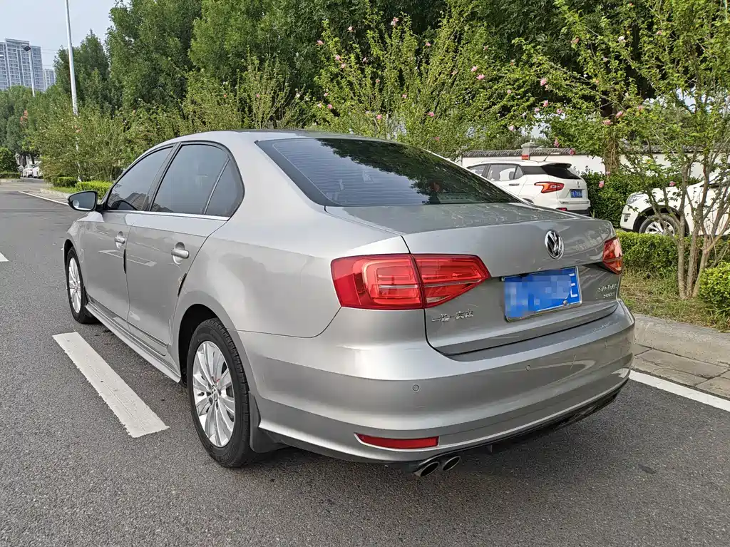 Volkswagen Sagitar — миниатюра 8