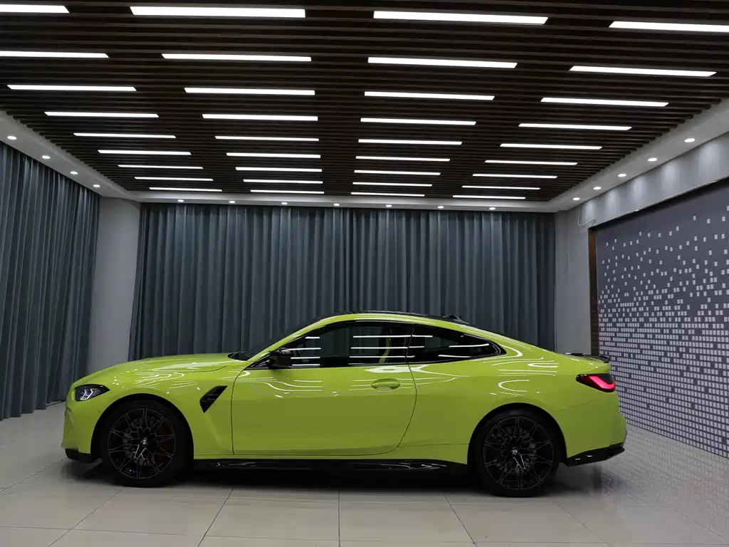 BMW M4 2021 M4