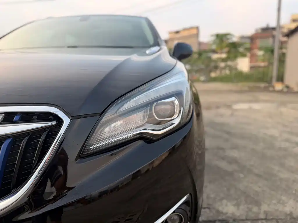Buick Envision Plus — миниатюра 15