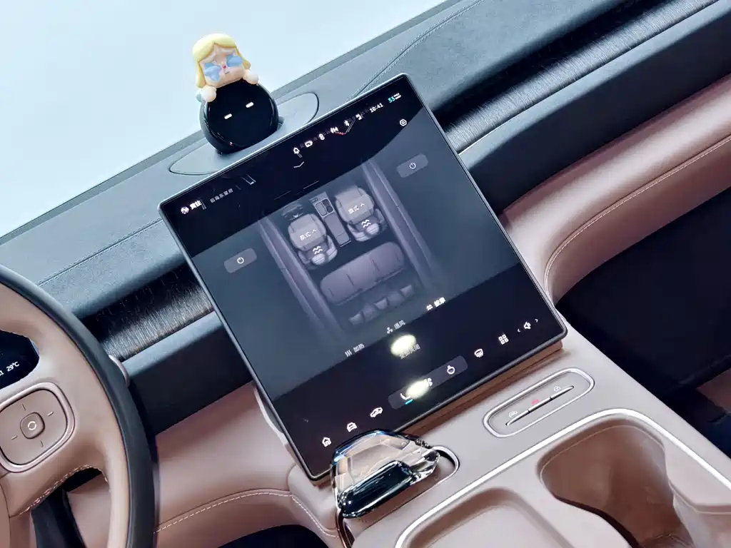 NIO EC6 — миниатюра 16