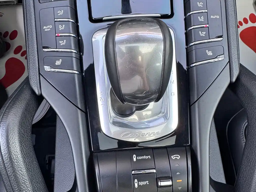 Porsche Cayenne Hybrid — миниатюра 6