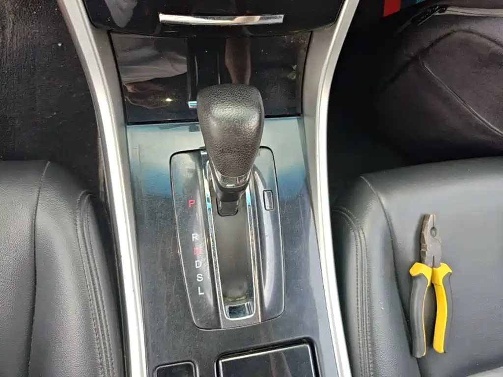 Honda Accord — миниатюра 14