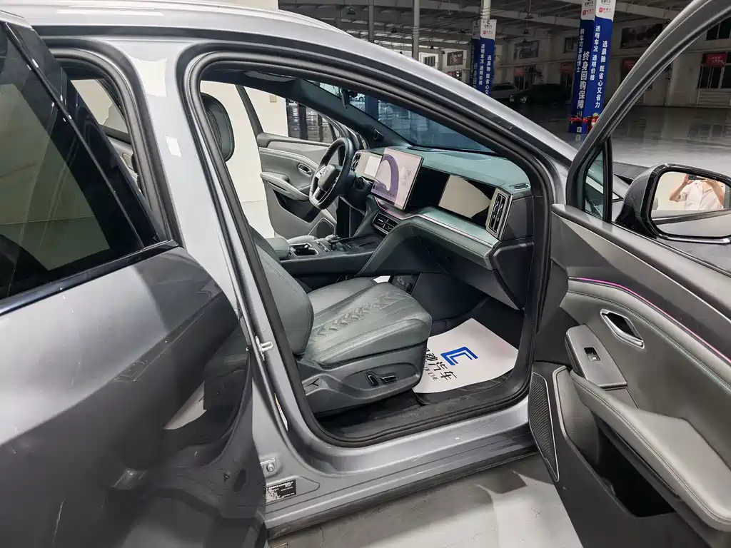 BYD L DM-i — миниатюра 12