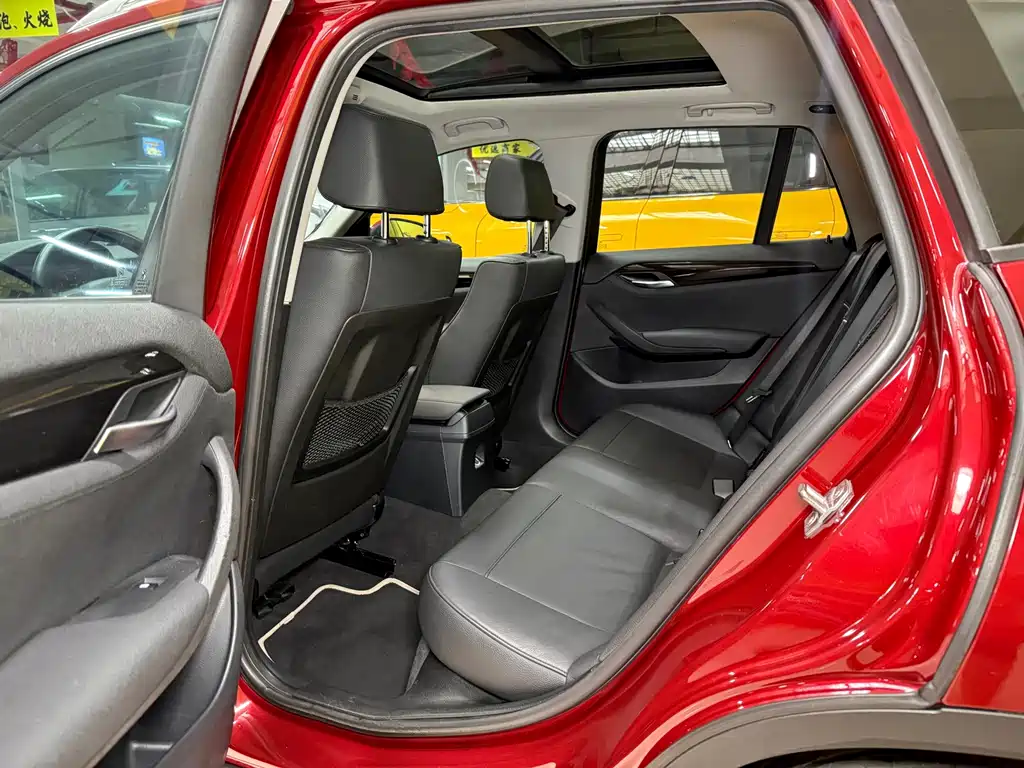 BMW X1 — миниатюра 13