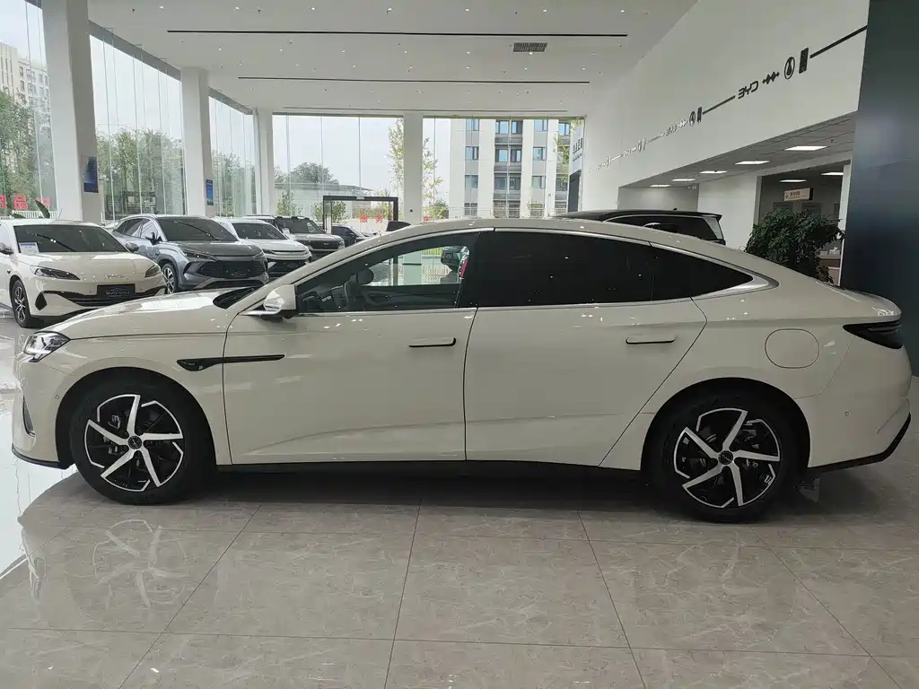 BYD Seal 07 DM-i — миниатюра 8