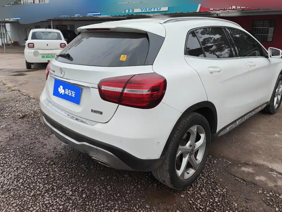 Mercedes-Benz GLA — миниатюра 2