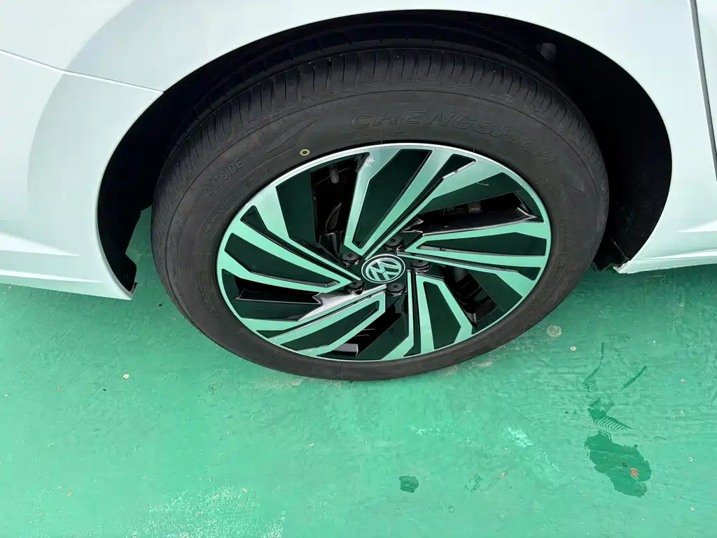 Volkswagen Sagitar — миниатюра 13
