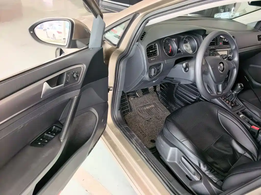 Volkswagen Golf — миниатюра 16