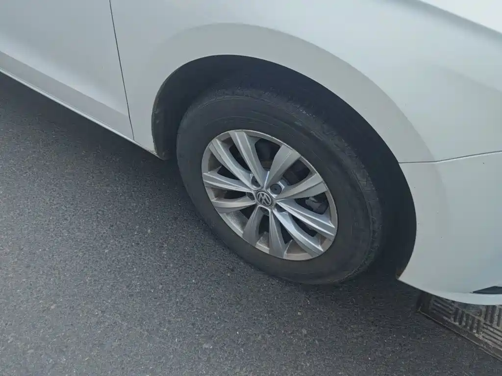Volkswagen Bora — миниатюра 8