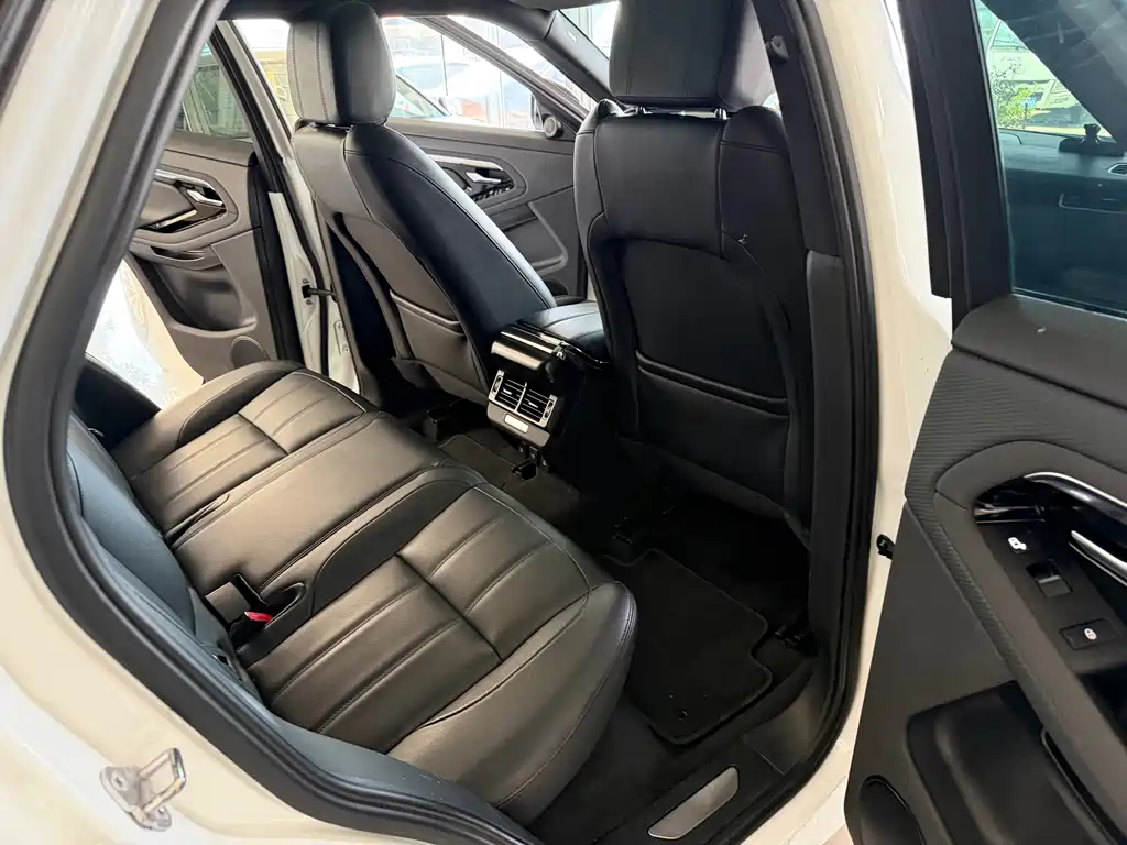 Land Rover Evoque — миниатюра 13