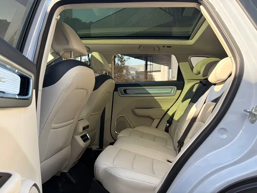 GEELY AUTOMOBILE GEELY ICON