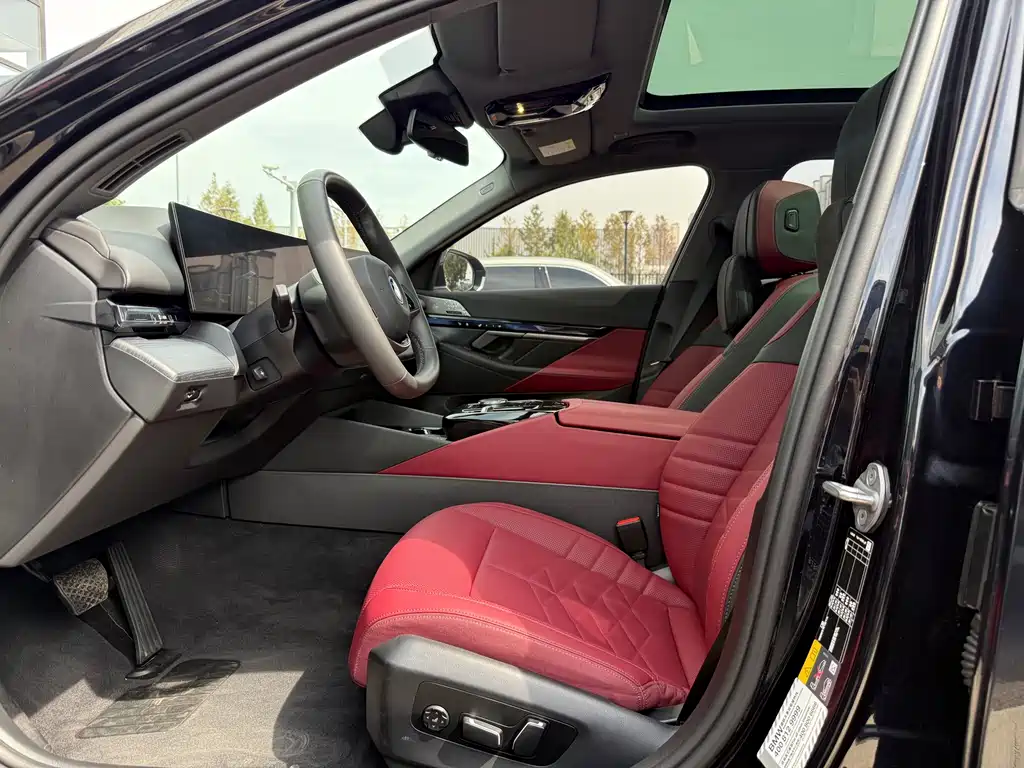 BMW i5 — миниатюра 14