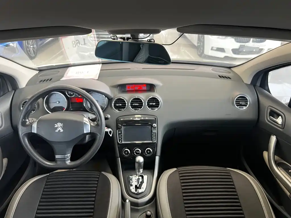 Peugeot 408 — миниатюра 8