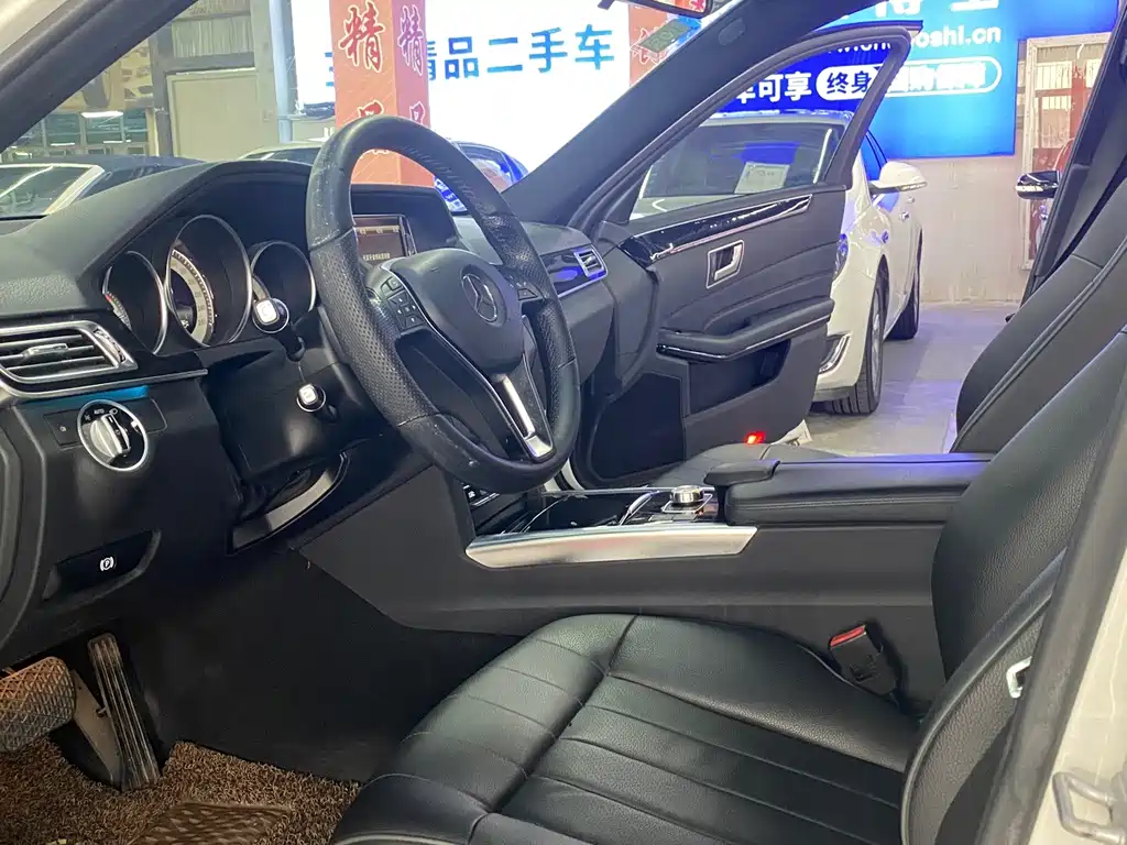 Mercedes-Benz E-Class — миниатюра 9