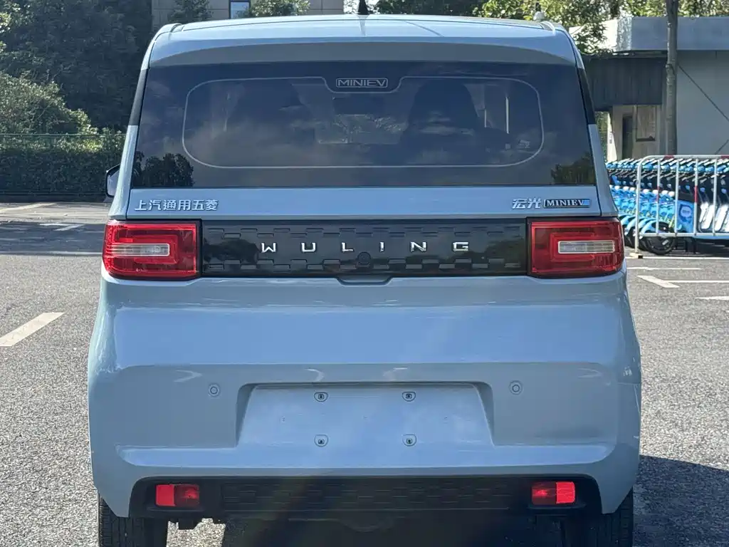 Wuling MINIEV — миниатюра 6