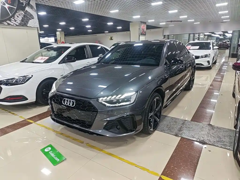 Audi A4L 2024 40 TFSI Luxury Dynamic Type