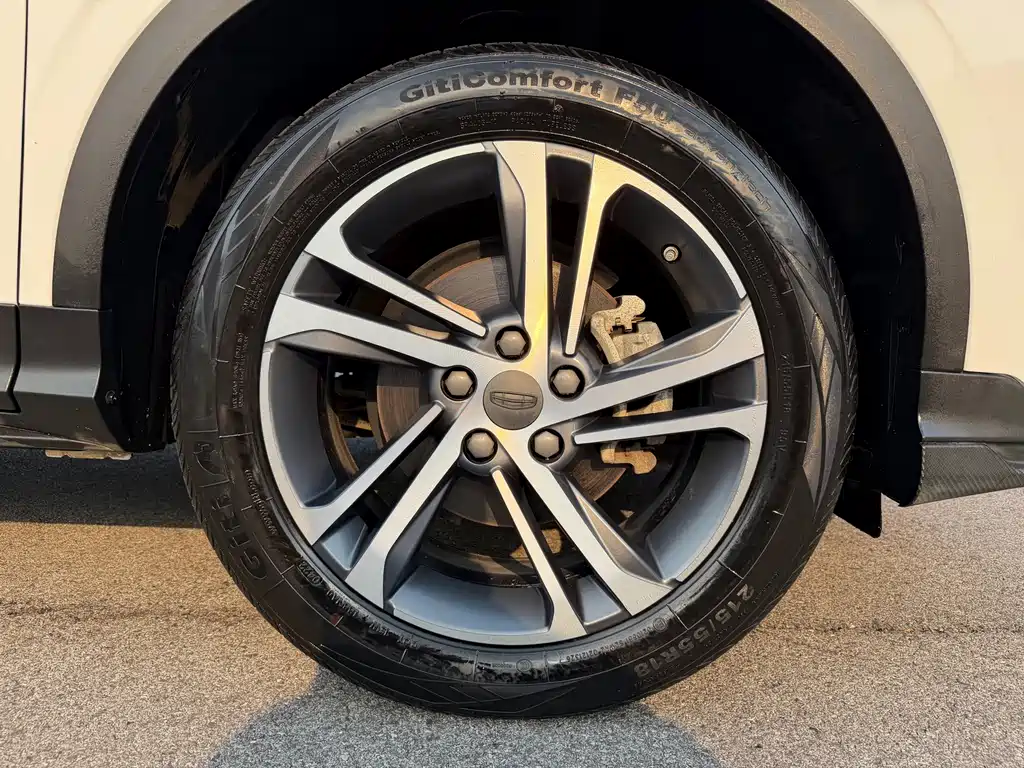 Geely Binyue — миниатюра 28