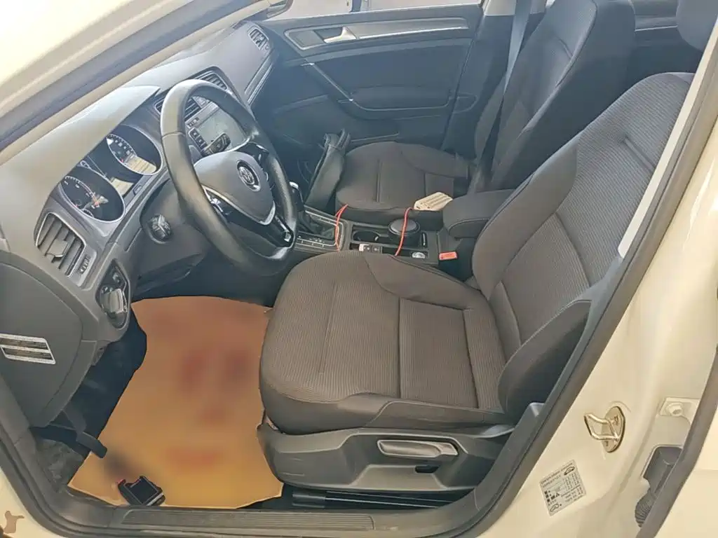 Volkswagen Golf — миниатюра 15
