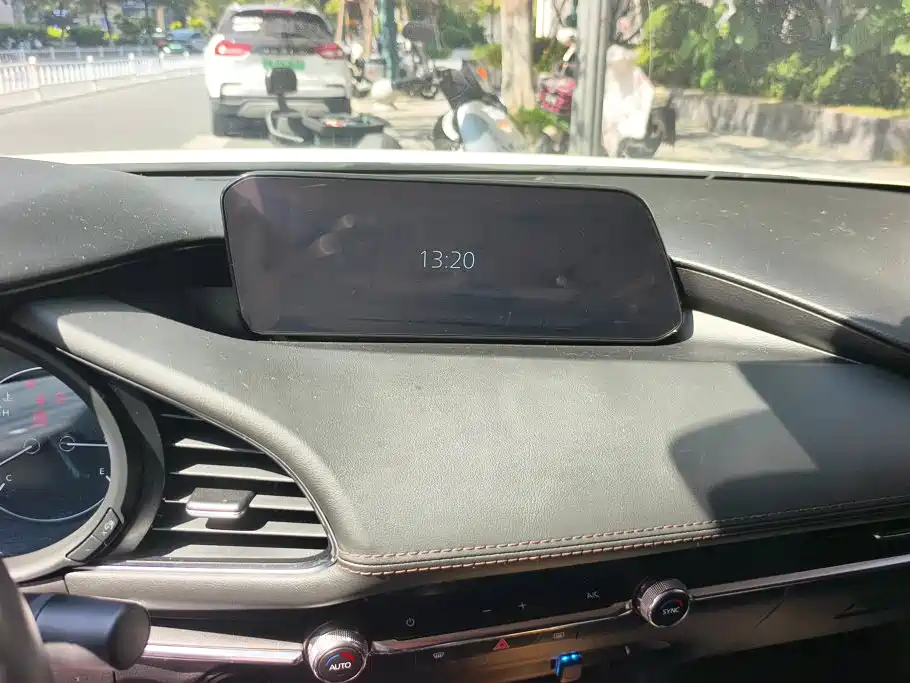 Mazda 3 Axela — миниатюра 13