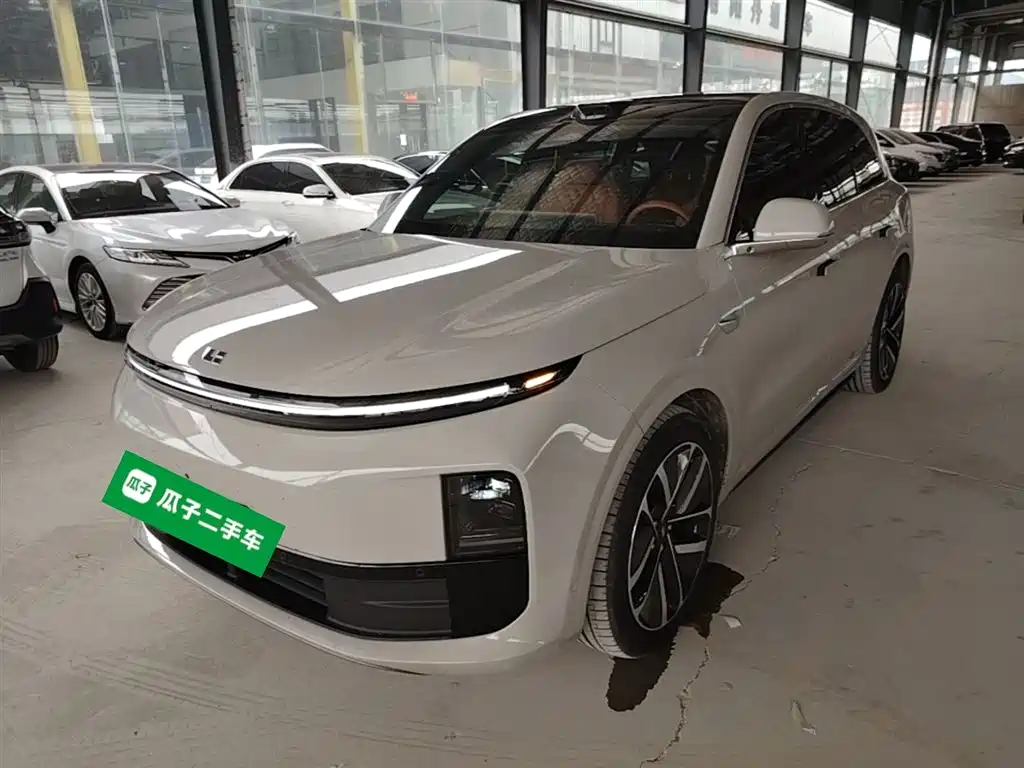 Li Auto Li L6 2025