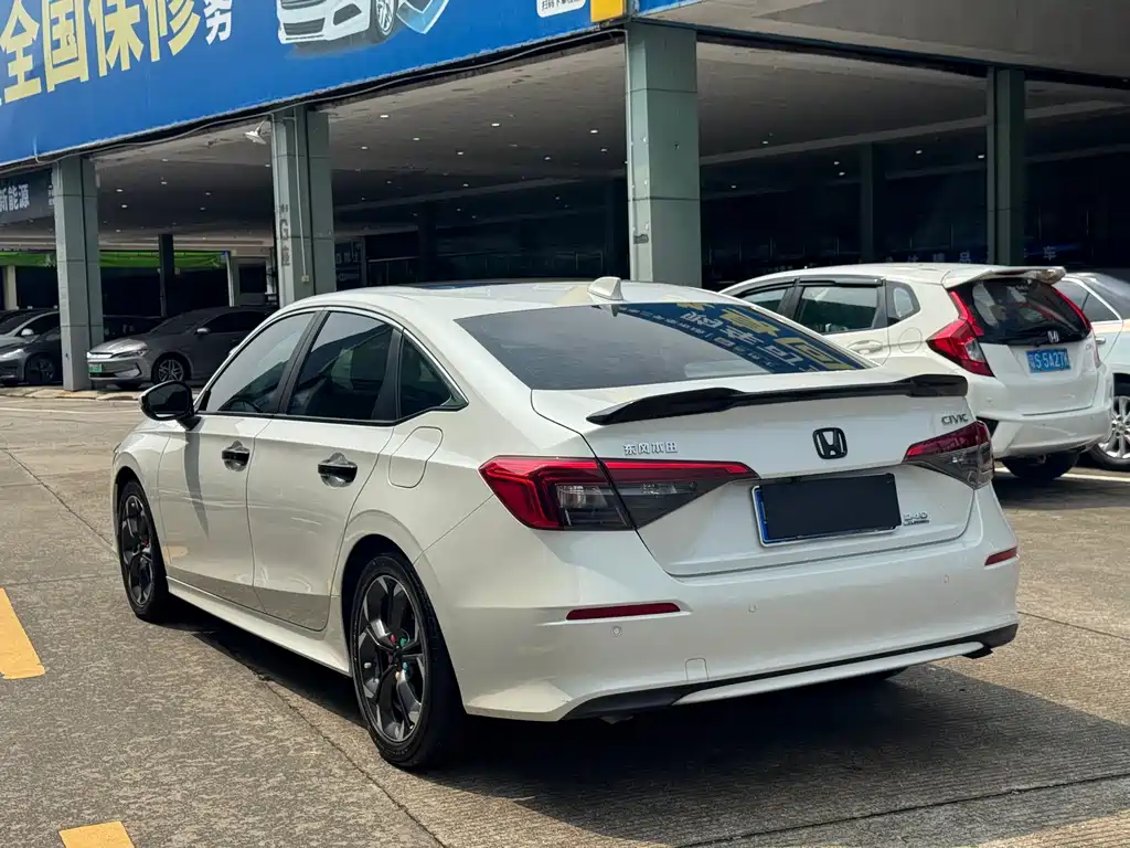 Honda Civic — миниатюра 10