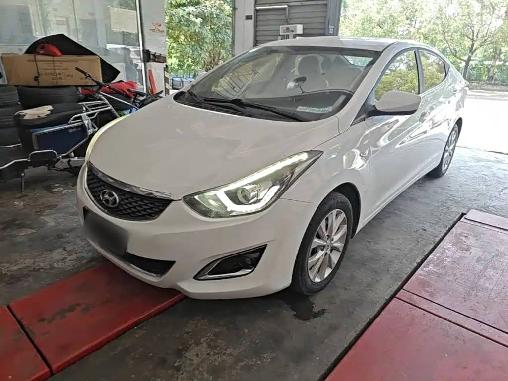 Hyundai Elantra Langdong — миниатюра 2