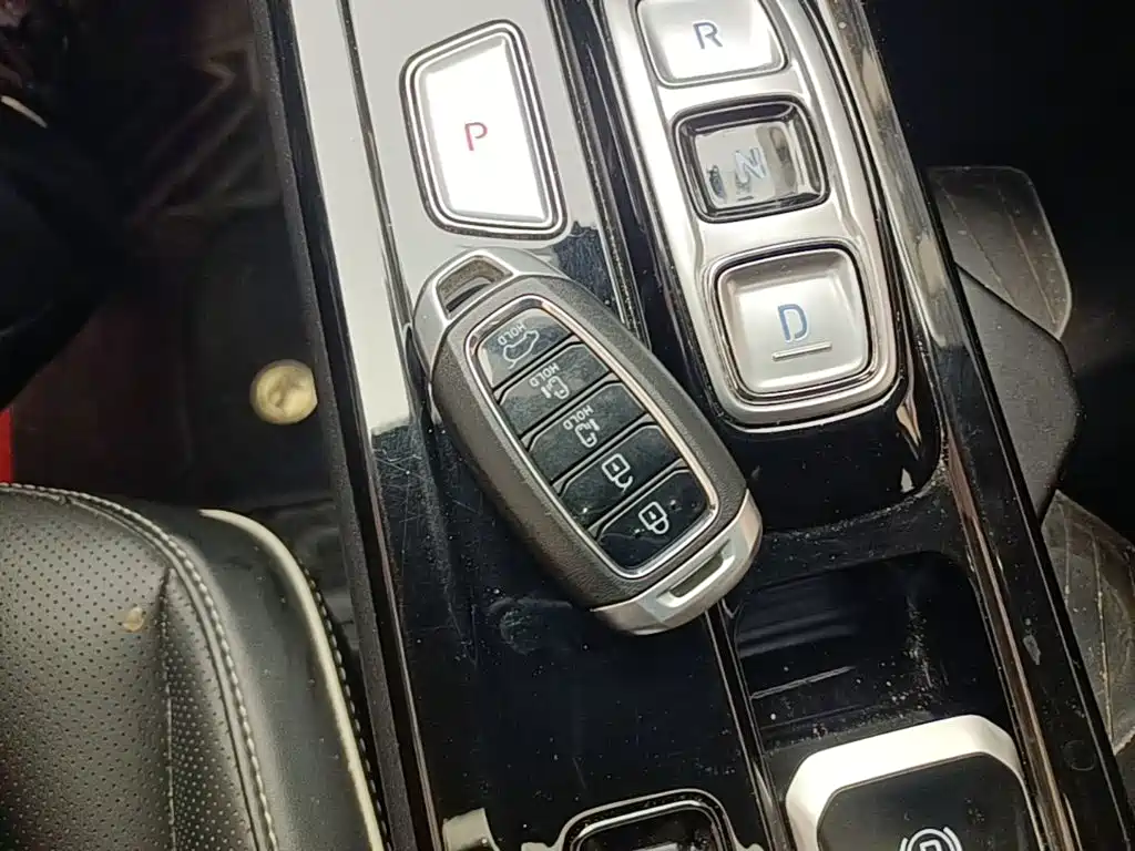 Hyundai Custo — миниатюра 13