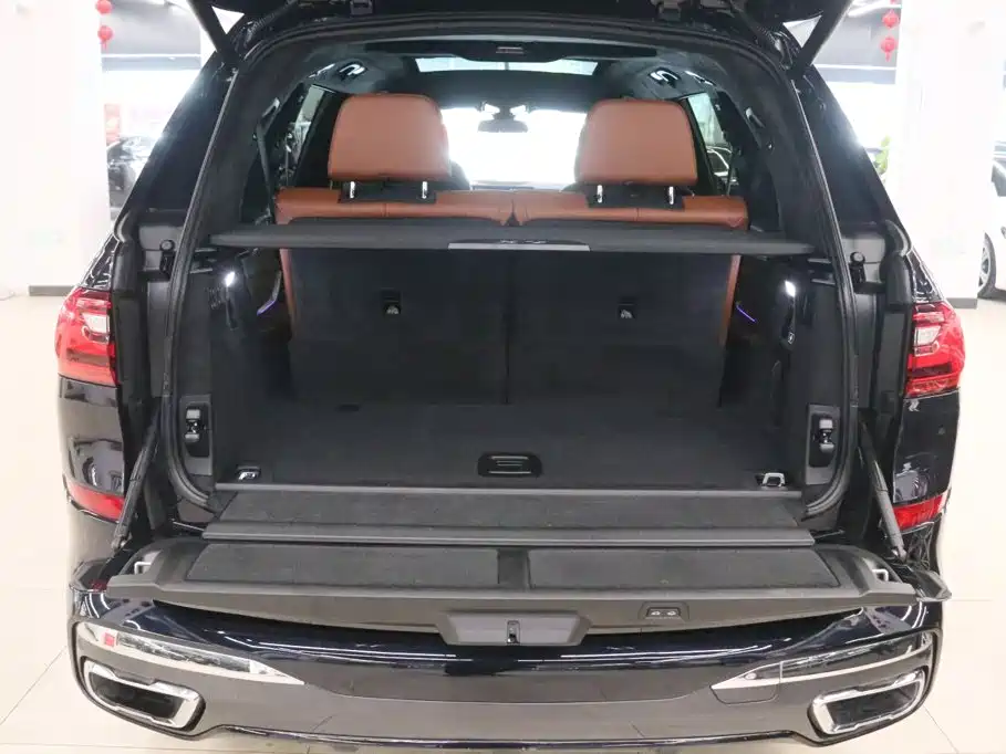 BMW X7 — миниатюра 22