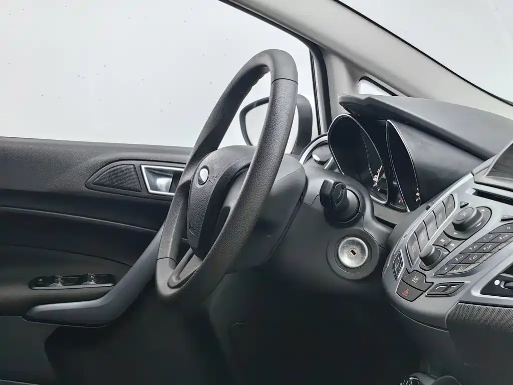 Ford Fiesta — миниатюра 22