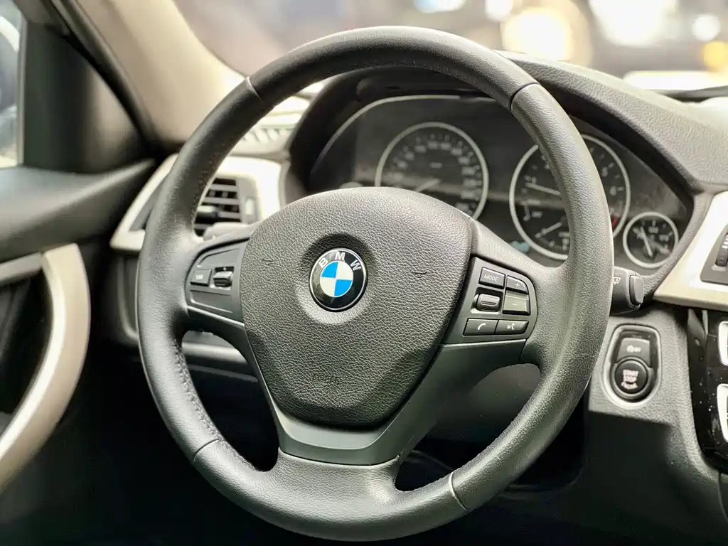 BMW 3 Series — миниатюра 11