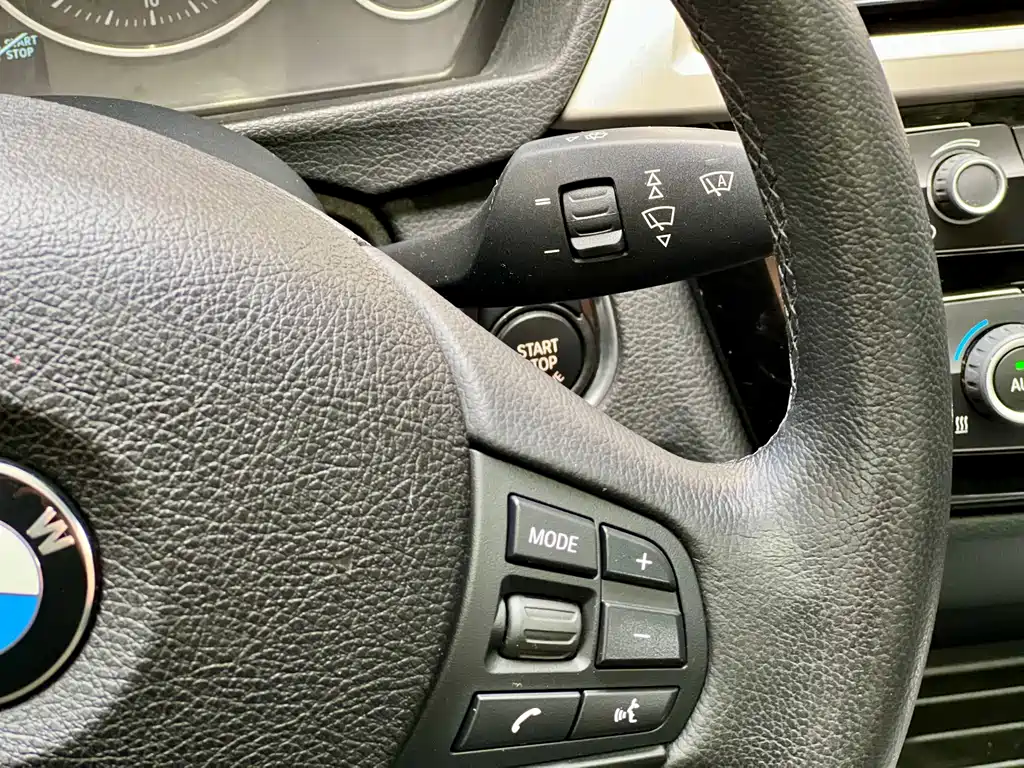 BMW 3 Series — миниатюра 18