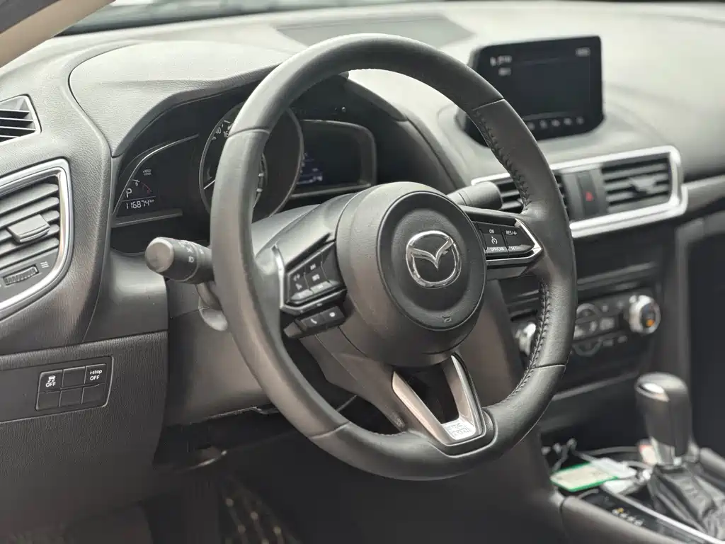 Mazda Mazda3 — фотографии объявления, Фото 11