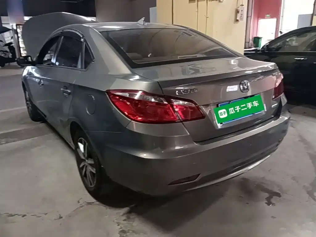 Changan Eado — миниатюра 5