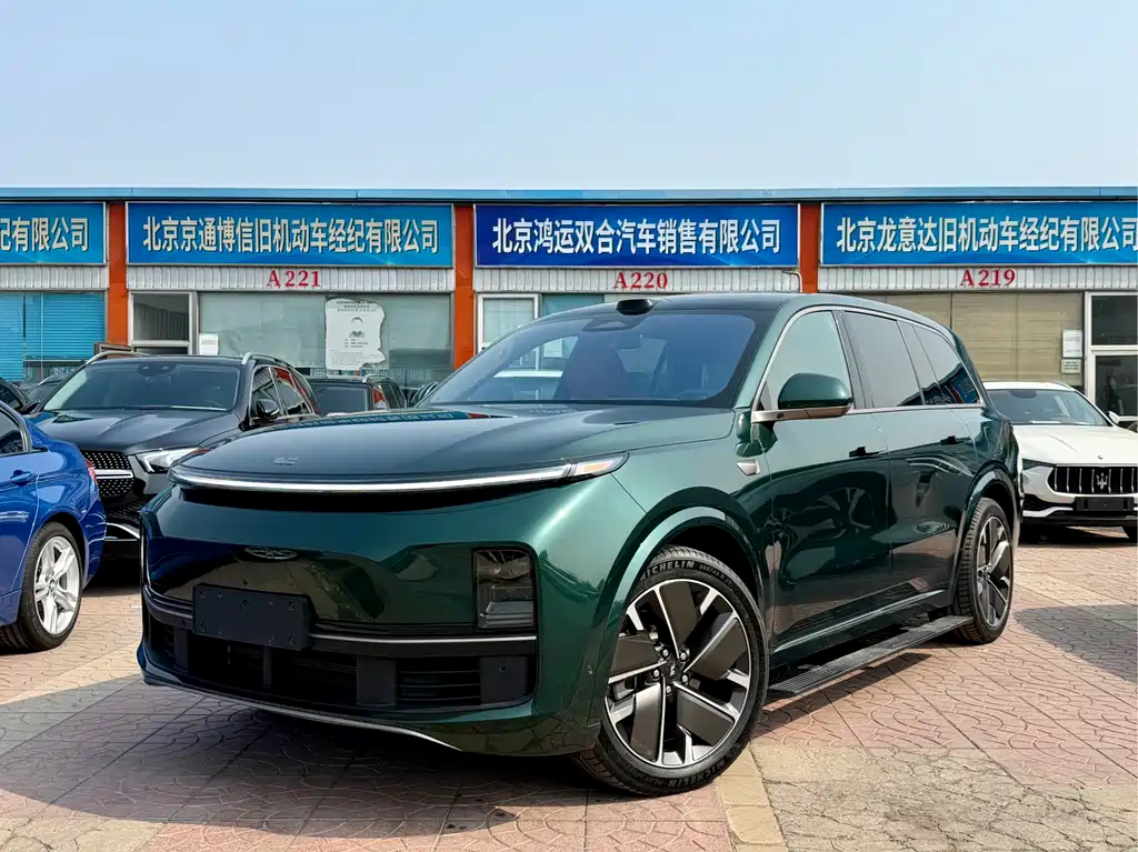 Li Auto Li L9 2025