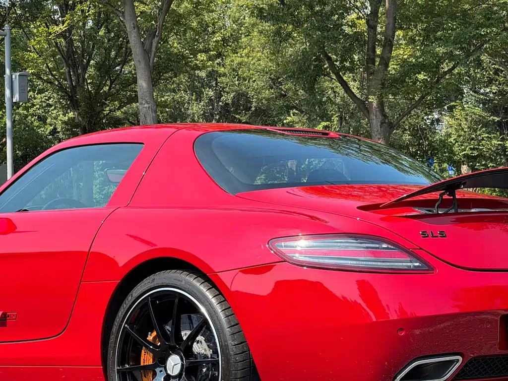 Mercedes-Benz SLS AMG — миниатюра 10