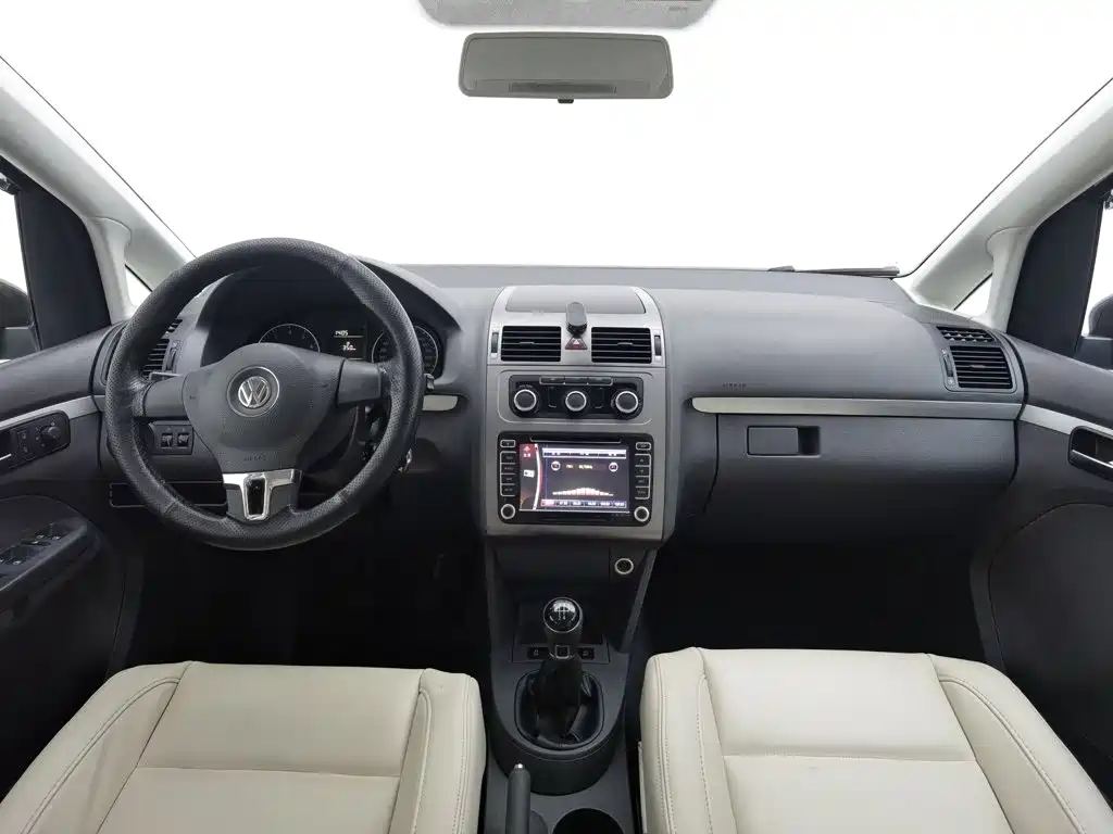 Volkswagen Touran — миниатюра 5