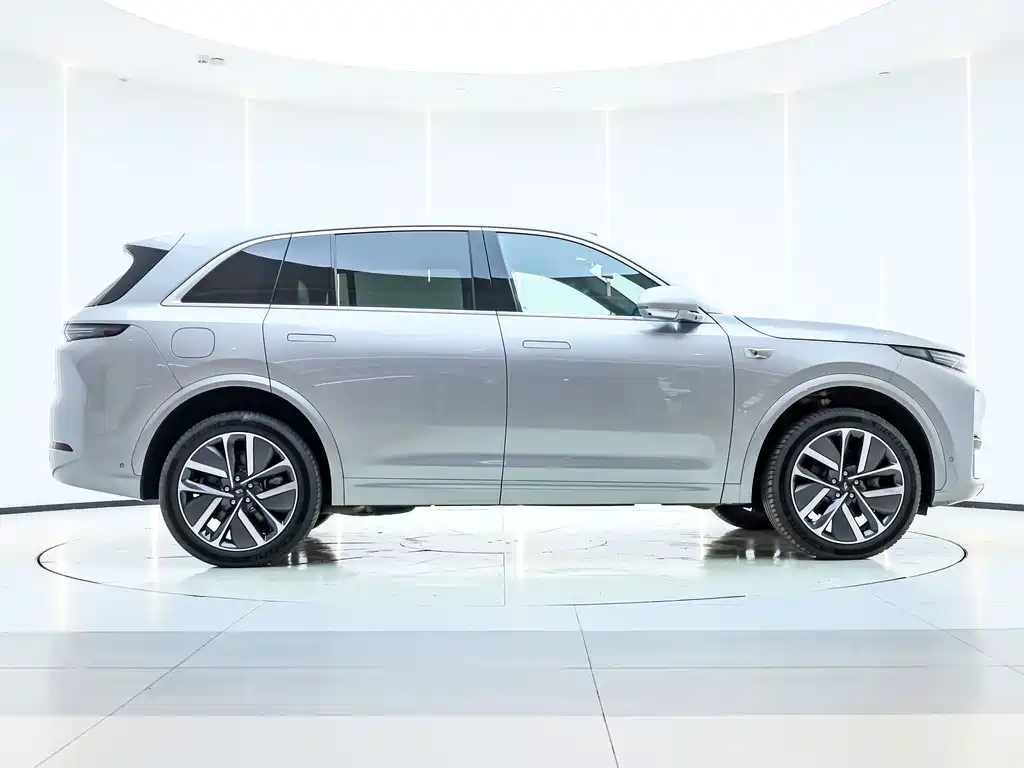 Li Auto IDEAL L7