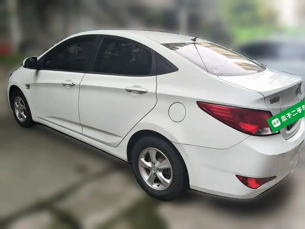 Hyundai Verna — миниатюра 25