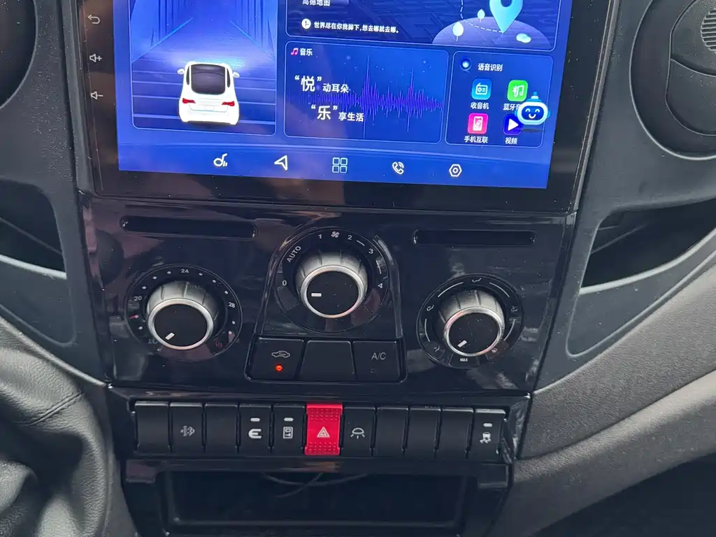 IVECO Ousheng — миниатюра 10