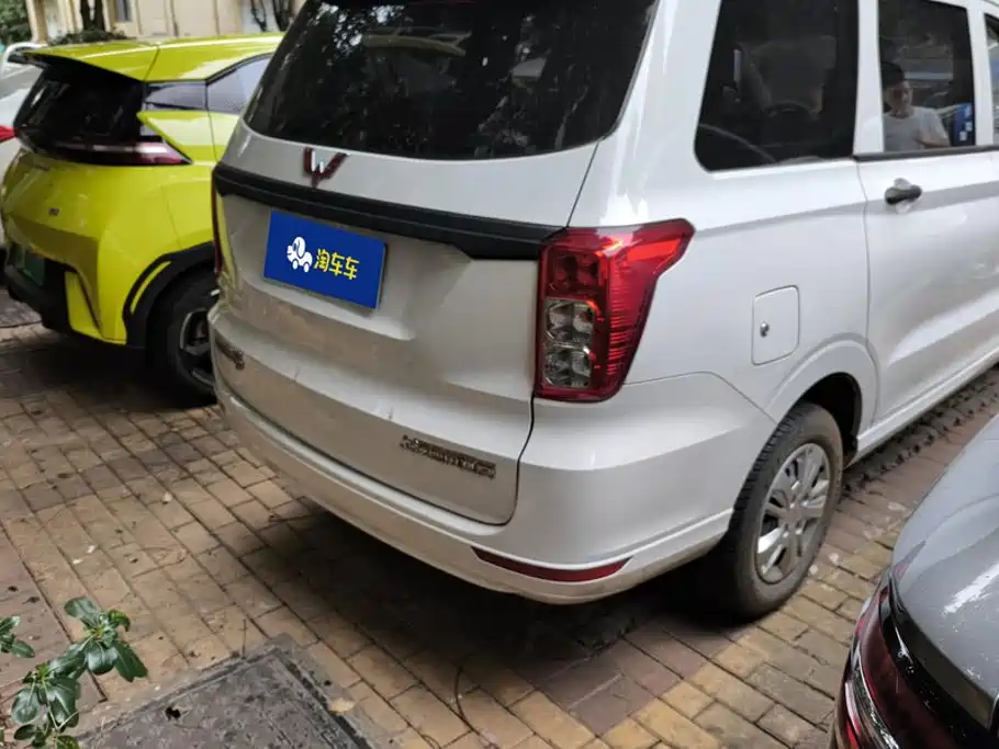 Wuling Hongguang — миниатюра 3