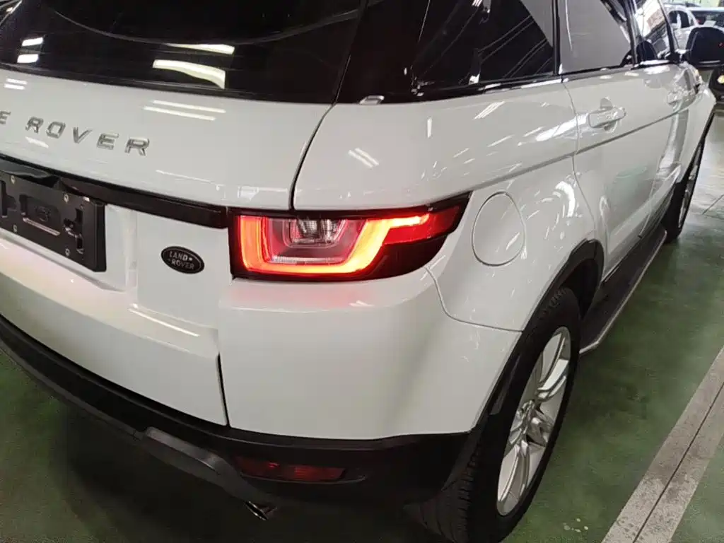 Land Rover Evoque — миниатюра 8