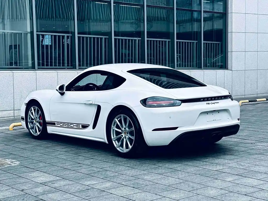 Porsche 718 2016 Cayman 2.0T