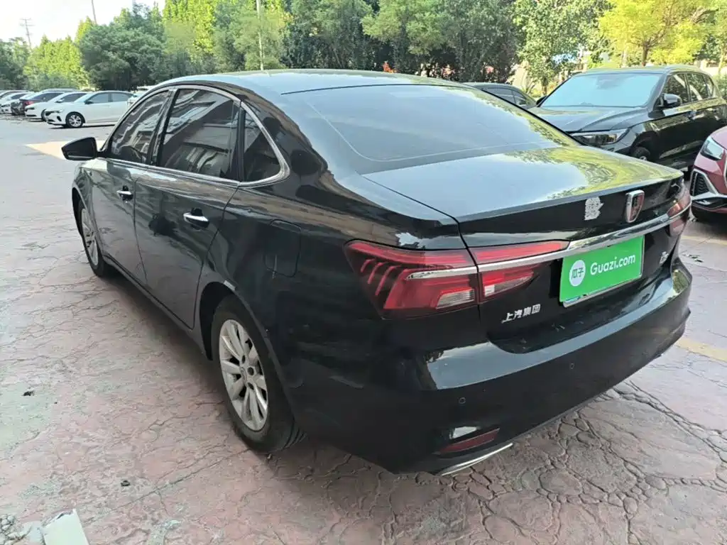 Roewe i6 Classic — миниатюра 5