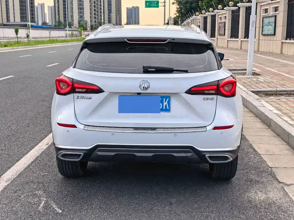 MG MG ONE — миниатюра 7