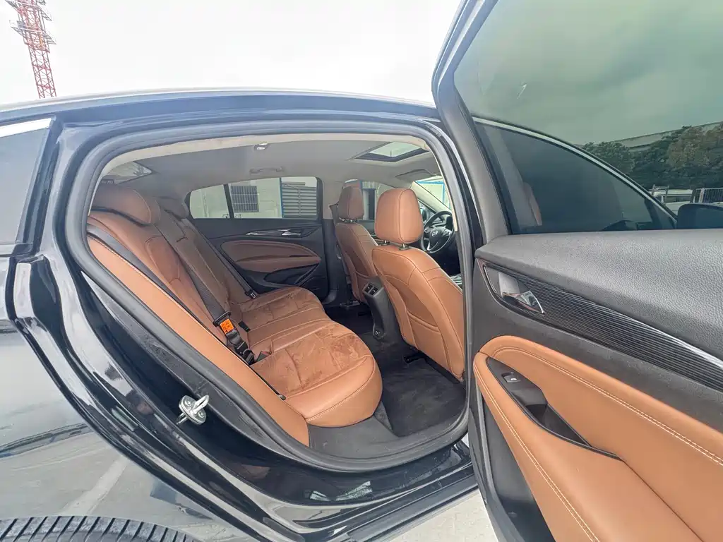 Buick Regal — миниатюра 16